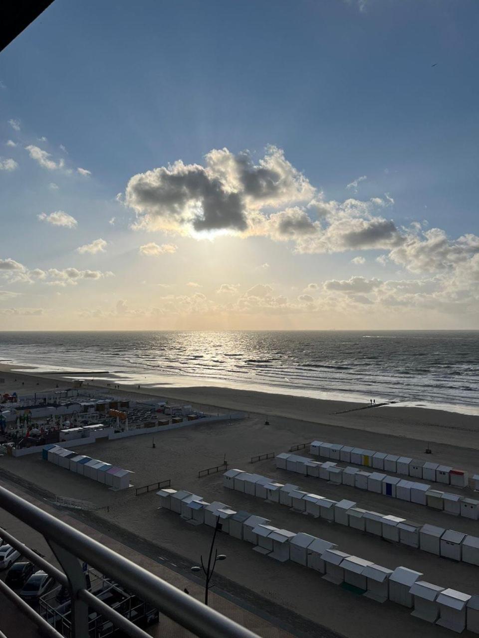 3Br Zeedijk Apartment Ocean View Blankenberge Exteriör bild